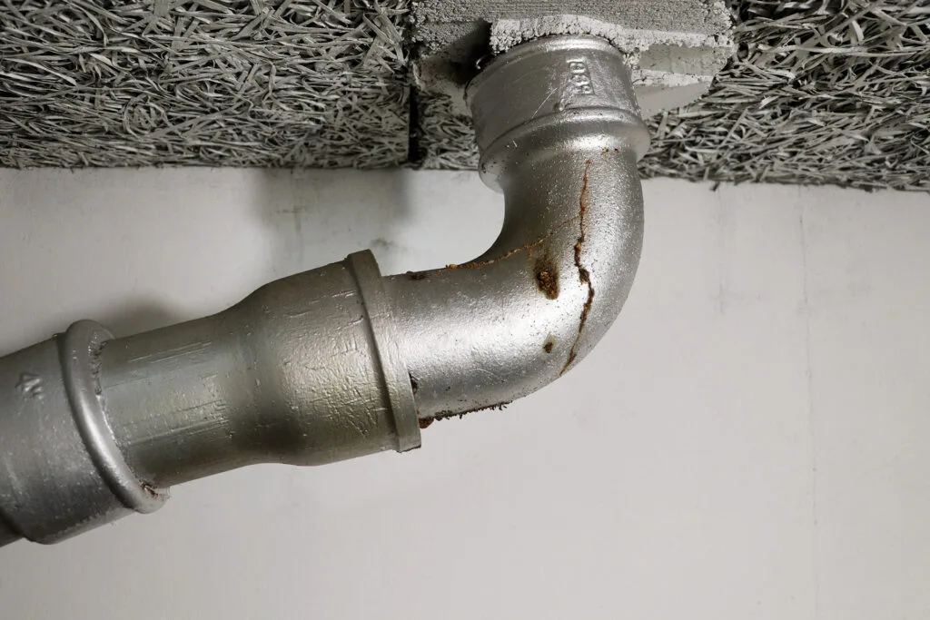 fore-stamrenovering-brf-sagogangen-goteborg-1024x683 VVS, värmepump vid väggen